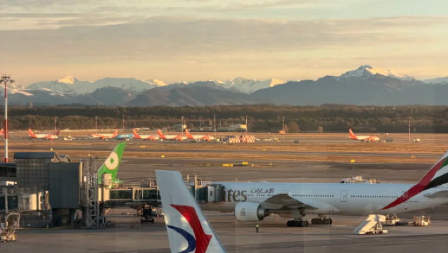 Itali Venice: Perkhidmatan penghantaran ke lapangan terbang sehala dalam Bahasa Cina | Penjemputan di lokasi | Lawatan sewa peribadi | Boleh disesuaikan