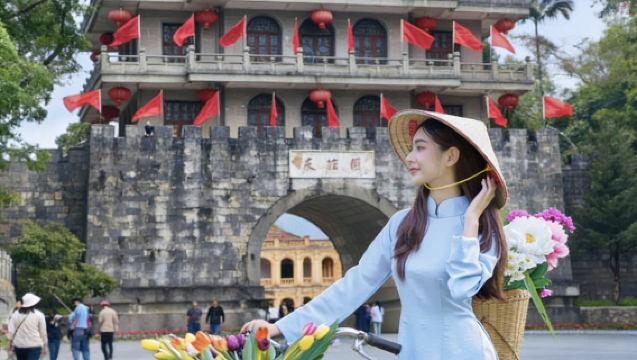 Lawatan Sehari ke Lang Son Vietnam + Pintu Persahabatan Pingxiang: Pasport Domestik untuk Keluar Negara + Makan Tengahari Ala Vietnam + Insurans Percuma untuk Keluar Negara