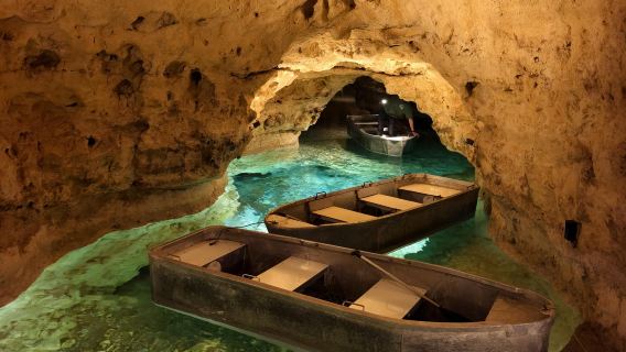 Hungary Budapest | Tasik Balaton - Tasik Heviz - Lawatan Sehari - Sewaan Peribadi | Tiket Tidak Termasuk
