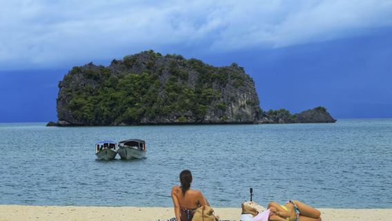 Trải nghiệm đảo nhảy 5 trong 1 tại Langkawi (tham quan toàn cảnh đa đảo + phong cảnh bờ biển tự nhiên + câu cá biển thú vị)