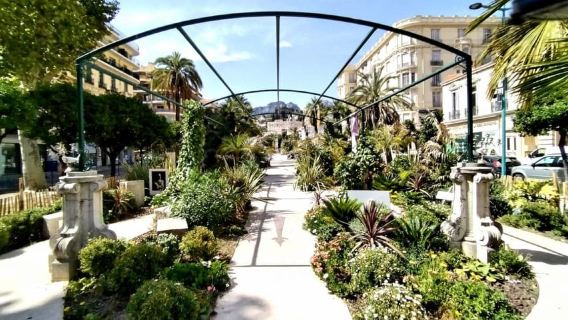 Menton Walking Tour: City Center & Old-Town (Botanic Option)