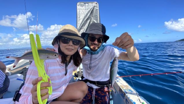 沖繩 初學者專用釣魚船 Fish Song