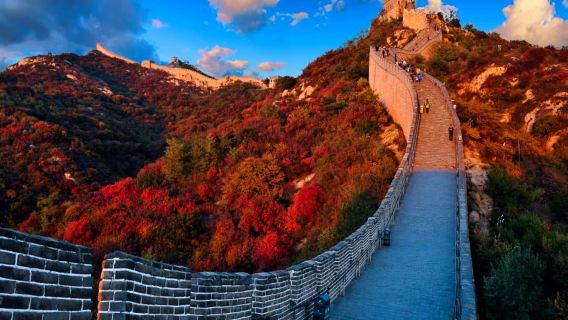 Beijing Badaling Great Wall 1-day tour: 2-7 person English-speaking guided tour with admission ticket + optional cable car