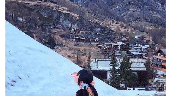 キジルス旅行写真【ウェディングフォトマイクロムービー航空写真/ウェディングフォト/メイクと衣料品&アクセサリー/カスタマイズチャーター車ガイド】