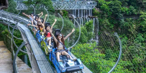 清遠古龍峽勇猛漂流/峽道飛車/懸崖飛車1日遊+CS野戰+保險