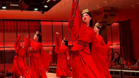 済南秀宴 • 没入型体験で宮廷の王様の饗宴【古風な趣き+宮廷の宴+古典楽舞の演技+オプションで繊細なメイクと古代衣装体験】#