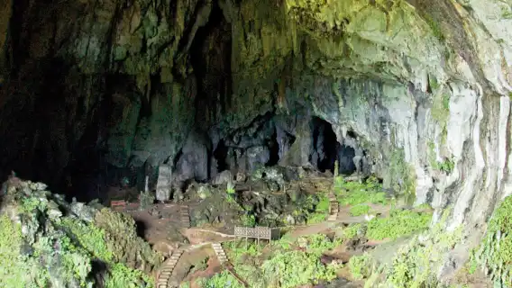 Pengembaraan Gua di Sarawak Lawatan Sehari dengan Makan Tengahari
