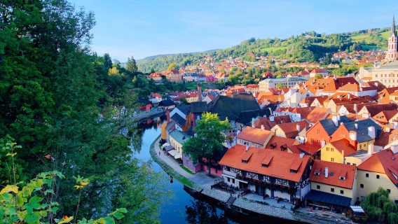 捷克布拉格城堡+克魯姆夫小鎮包車【中文專車接駁】