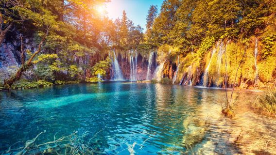 Split: Transfer to Zagreb with Plitvice Lakes Entry Tickets