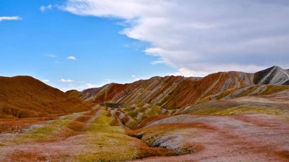Zhangye Colorful Danxia and Pingshan Lake Grand Canyon Day Tour (Chinese-Speaking Group) (Includes Camel Ride)