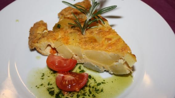 Malaga: Flamenco, Tapas, and Wine Tour
