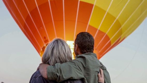 Chuyến khinh khí cầu Gold Coast kèm bữa sáng sâm panh, đón và trả khách tại khách sạn, đã bao gồm thuế