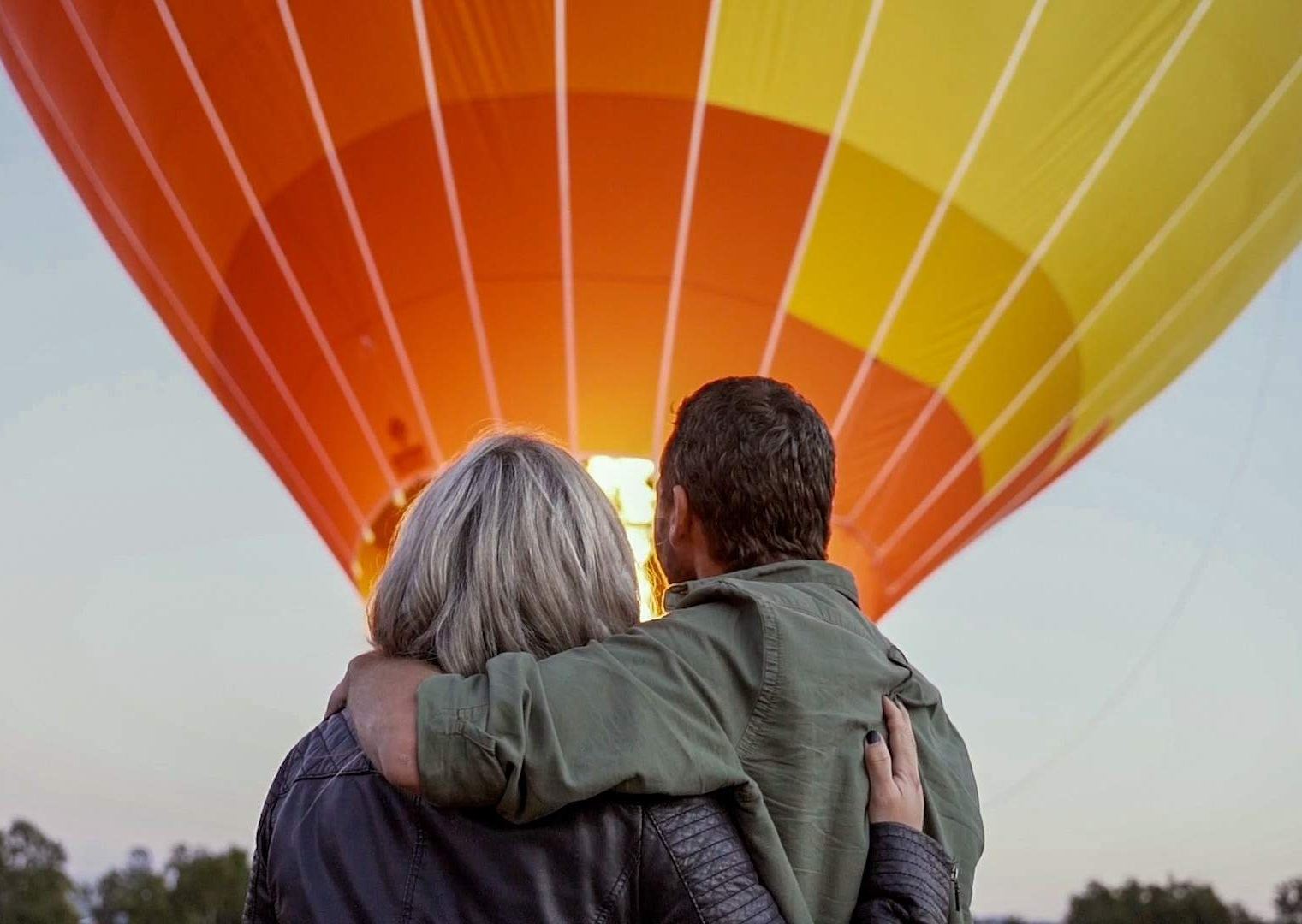 호주 여행 골드코스트 열기구 투어 샴페인 아침식사 포함 호텔 픽업 및 세금 포함