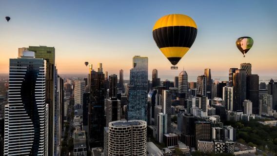 Pemandangan Matahari Terbit dari balon udara Kota Melbourne 60 Menit [Pemandangan Kota/Penjemputan Khusus/Sarapan Sampanye Opsional di Hotel Berbintang]