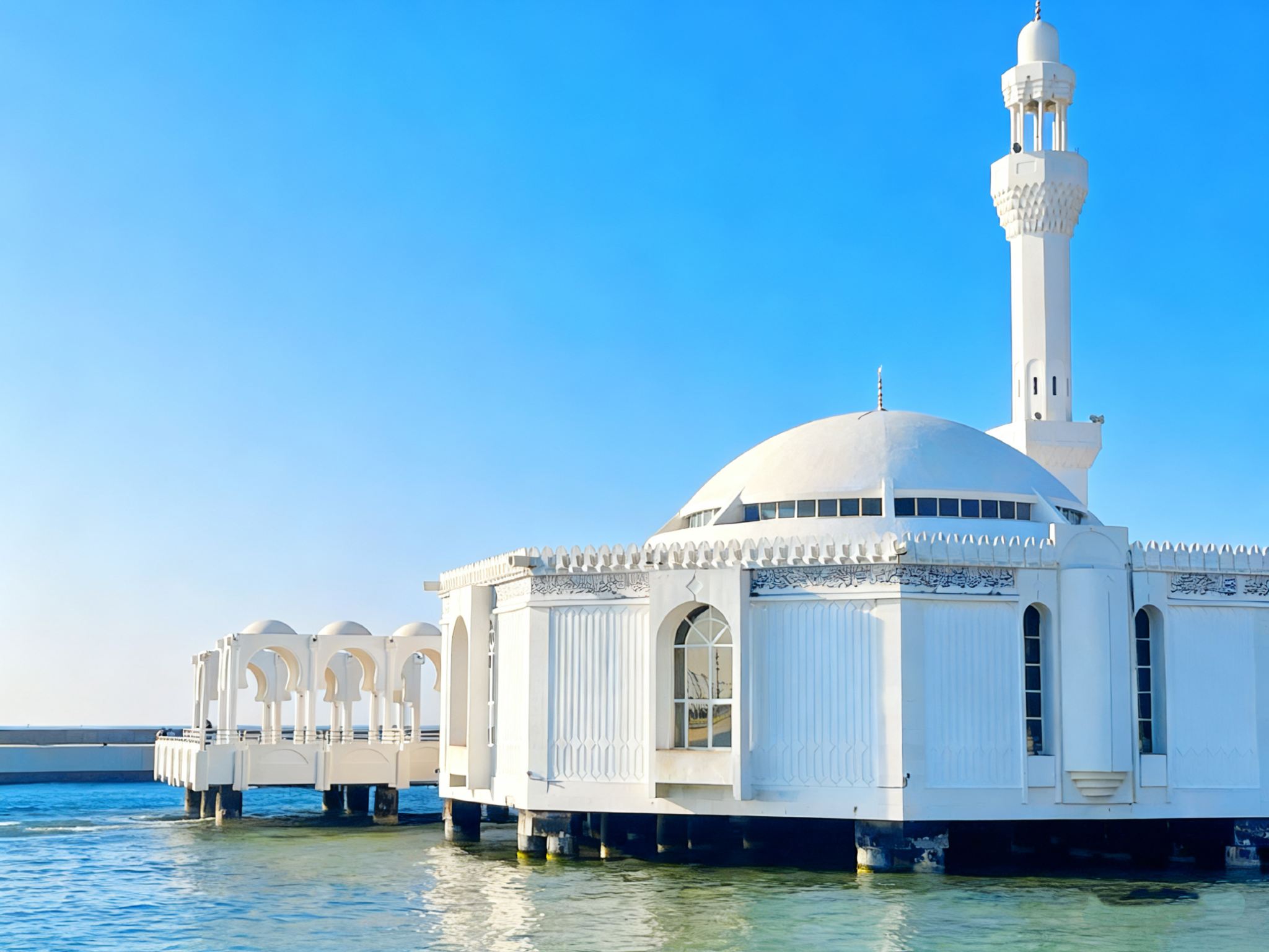 沙烏地阿拉伯吉達老城+泰耶巴特博物館+拉赫馬清真寺（漂浮清真寺）+噴泉一日遊