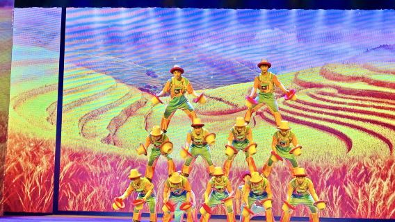 ทัวร์ 1 วัน กำแพงเมืองจีนด่านมู่เถียนอวี้ + โรงละครแดง ปักกิ่ง ◆ บริการภาษาอังกฤษ ◆ เลือกได้ทัวร์ส่วนตัวพร้อมบริการรับส่งถึงที่