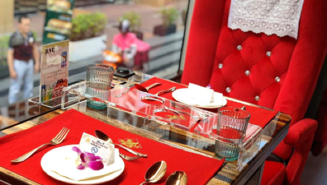 Thai Bus Food Tour Experience [Optional Lunch/Afternoon Tea/Dinner/Nightlife Package]