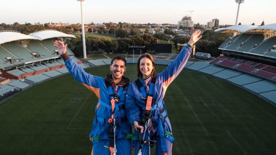 Αδελαΐδα: Περιήγηση στη Στέγη του Adelaide Oval κατά τη Δύση του Ηλίου