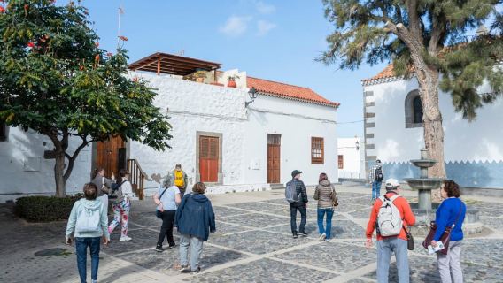 From the South of Gran Canaria: History and Sea: Agüimes and Telde with Lunch