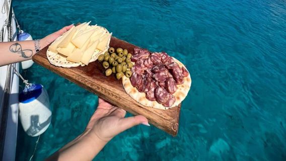 Da Stintino: gita in barca all'Asinara con aperitivo