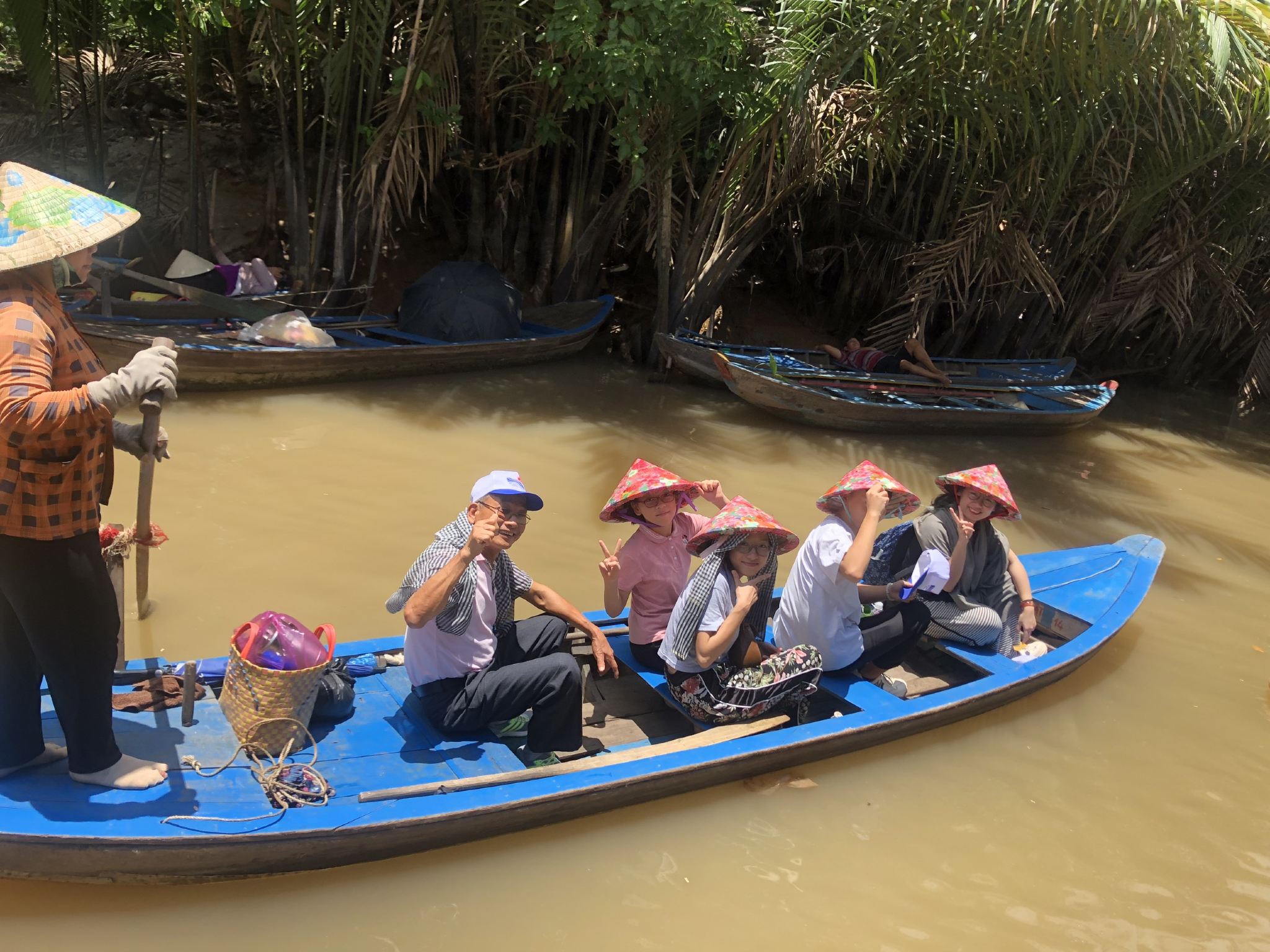 Sino-British small group booking available for Mekong River day tour in Vietnam (Mỹ Tho-Bến Tre)