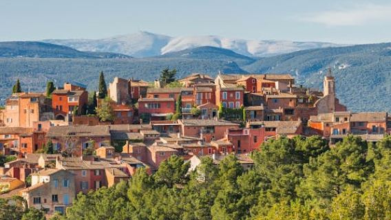 Full-day Luberon and Chateauneuf-du-Pape Guided Wine Tour