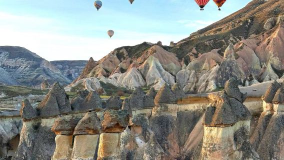 土耳其卡帕多奇亞經典紅線一日遊愛情谷+陶瓷小鎮+迪夫裏特峽谷