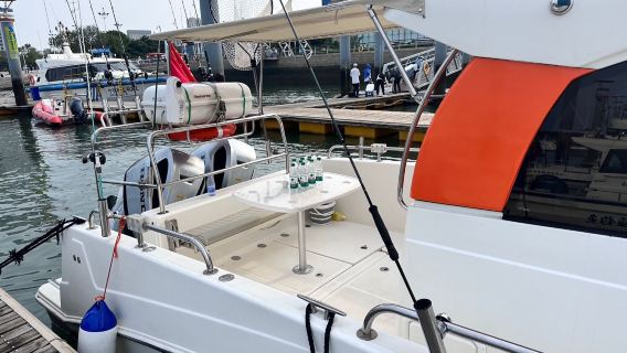 山東日照世帆賽基地豪華釣魚艇出海海釣4/10小時【有獨立洗手間+空調+探魚器+軟座+床位】