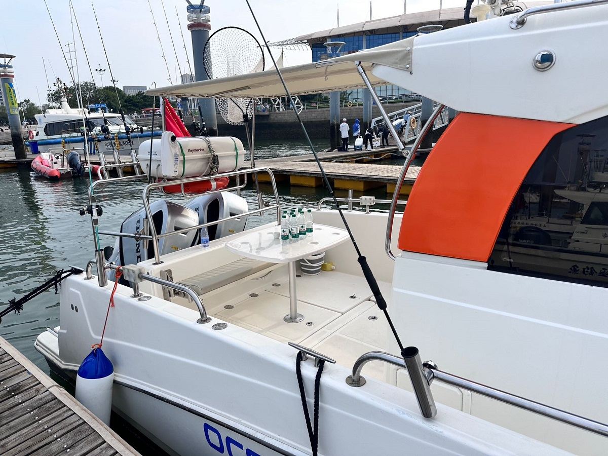 山東日照世帆賽基地豪華釣魚艇出海海釣4/10小時【有獨立洗手間+空調+探魚器+軟座+床位】