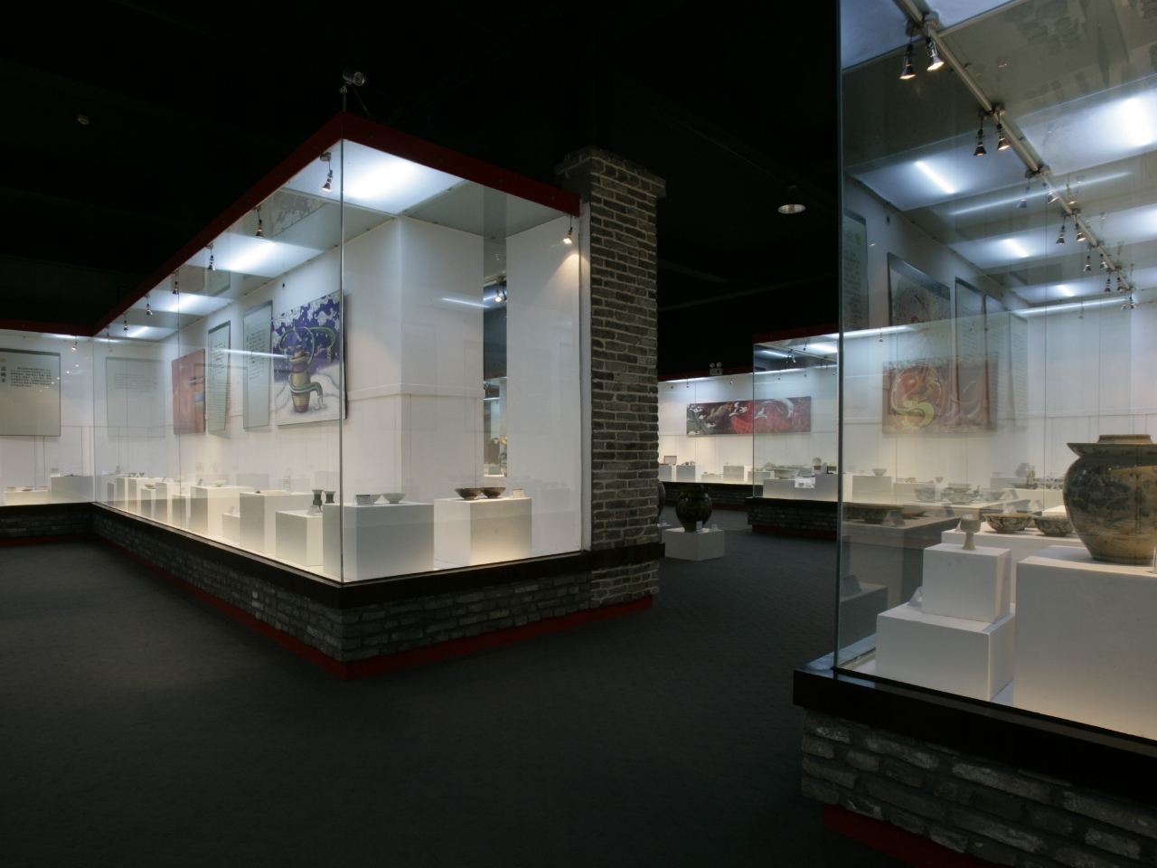 Chengdu Day Tour: Giant Panda Breeding Research Base + Sichuan Cuisine Museum Cooking Class