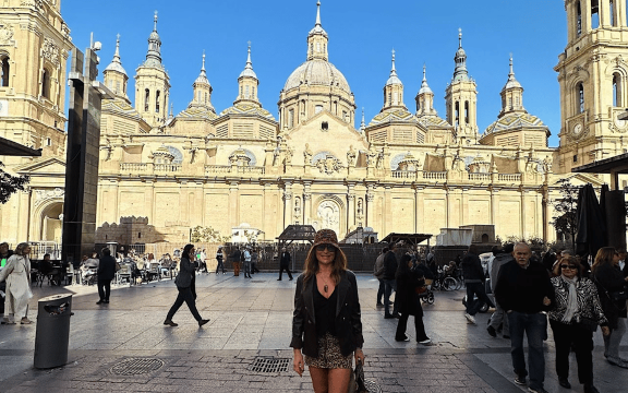 Zaragoza: Tour completo, experiencia de las mil y una noches con cena