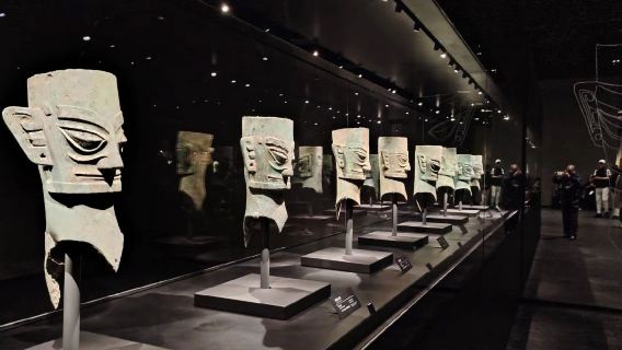 2-8人拼團/私人導覽＆三星堆+都江堰+藍眼淚一日遊含門票