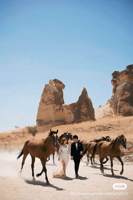 Servizio fotografico nella valle: auto d'epoca, cavallo al galoppo e trucco in regalo