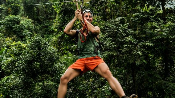 KUZÁ Beach & Adventure Park: Passe Deluxe + Experiência de Tirolesa