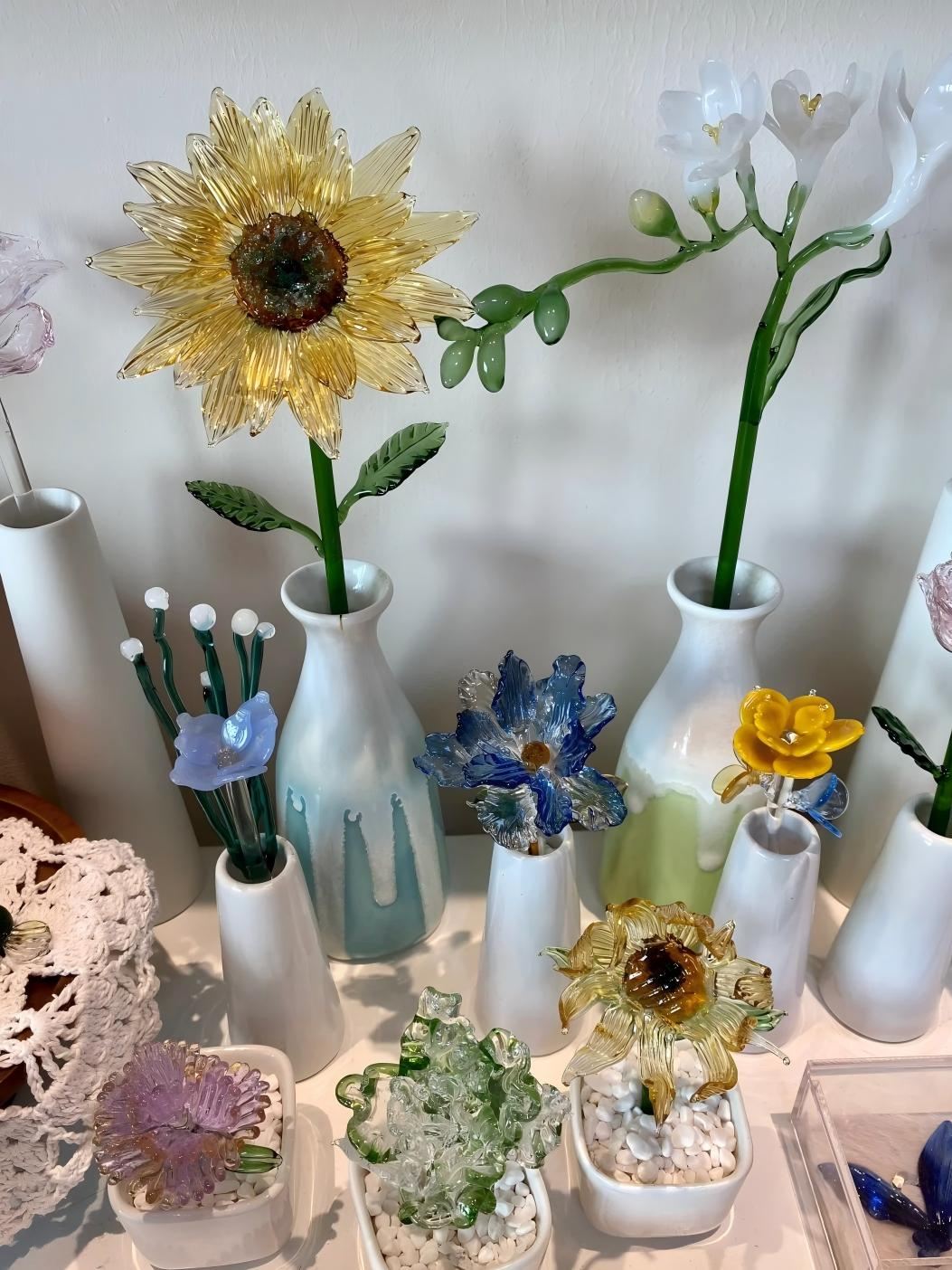 Jingdezhen Shangqingfang Pottery Space Pottery & Glass Intangible Cultural Heritage Handcraft Experience [Hug Vase Making]|Glass Blowing Experience|Professional pottery|Diverse Experiences