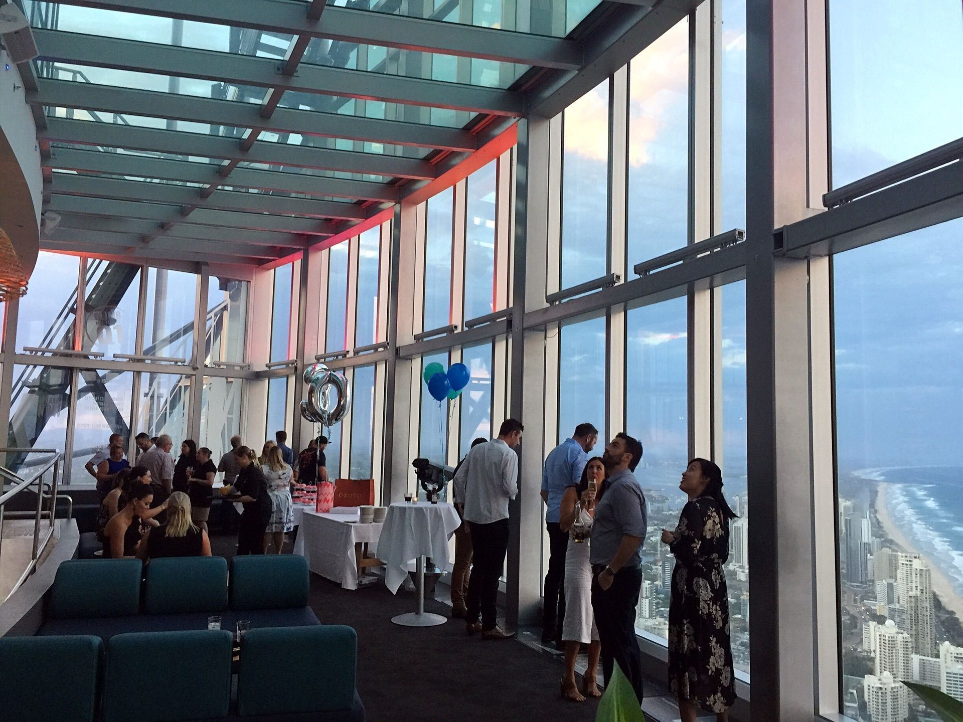 Australia Gold Coast One-Day Highlights Tour with Chinese/English Private Charter