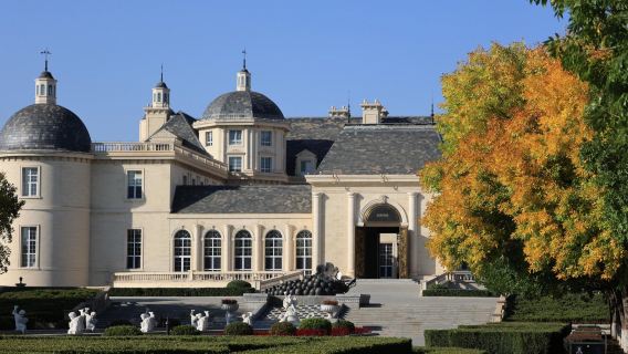 Tour di un giorno con servizio in inglese al Parco Archeologico Nazionale delle Tombe Xixia di Yinchuan, Parco Lanshan e Padiglione Yuhuang