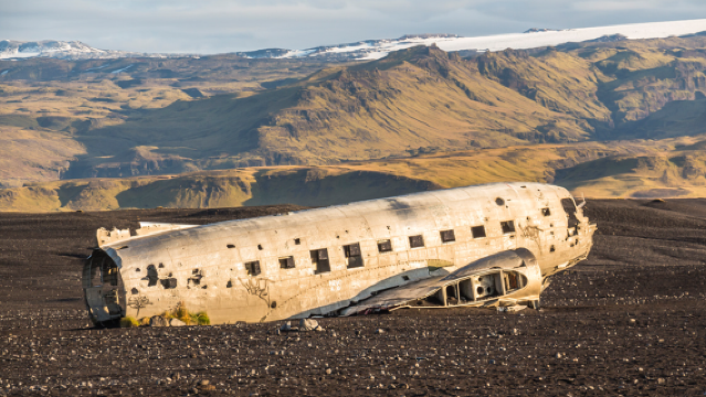冰島塞裡雅蘭瀑布+黑沙灘+DC-3飛機殘骸一日遊【中文專車】