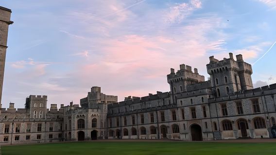 Sewaan peribadi di sekitar London, UK: Windsor Castle + Stonehenge + Bath Roman Baths + Royal Crescent