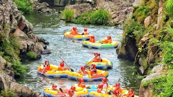 桂林陽朔龍頸河漂流丨4km峽谷激流夏日避暑玩水（含觀光車）