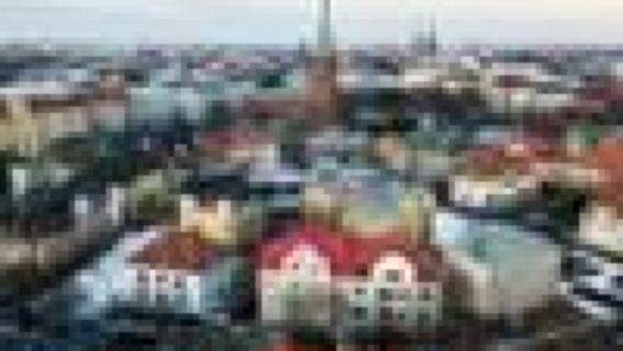Helsinki Sights and Hidden Gems - Small-Group Walking Tour