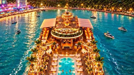  Sina Beach Club | Pattaya Floating Club & Floating Bar