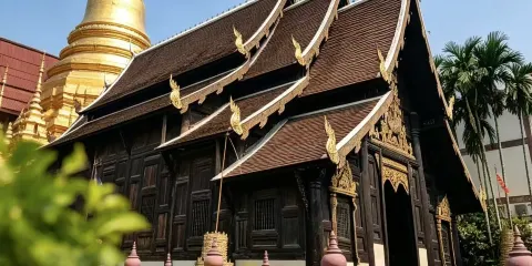 清邁古城精華徒步遊:塔佩門與三大名寺【專業導遊·深度講解】