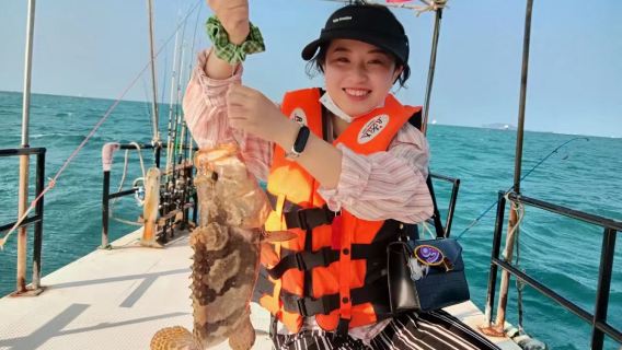 海南三亞專業釣魚艇出海海釣4小時【專業船長教學+免費提供魚竿魚餌+全程無二次消費】