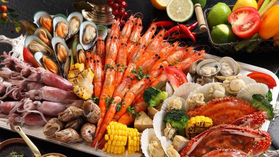 Voucher per buffet pranzo o cena al CAFÉ del 50° piano del MEGA50 Banqiao Far Eastern (supplemento di 150 NT$ nei giorni festivi)