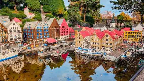Denmark Billund Legoland + Teddy Bear Art Museum + Andersen's Childhood Home + Odense Central Square one-day tour