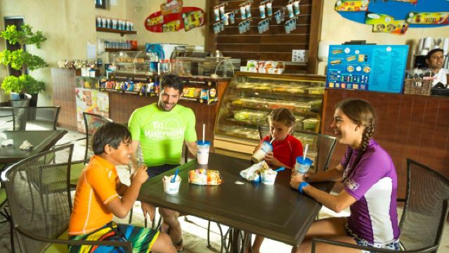 Abu Dhabi Attraction: Yas Water World Abu Dhabi