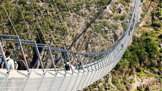 516 สะพานอารูกาและทางเดินปาอิวา: ทัวร์พร้อมไกด์จากปอร์โต + อาหารกลางวัน