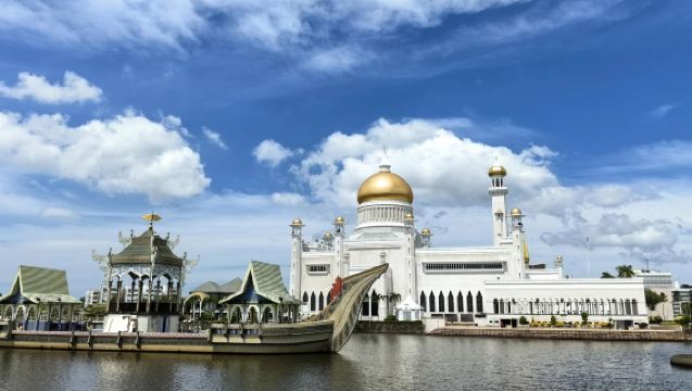 บรูไน|ทัวร์มัสยิดสุลต่าน + หออนุสรณ์สถานสุลต่าน + กัมปุงอาเยอร์ พร้อมบริการภาษาจีนและภาษาอังกฤษ