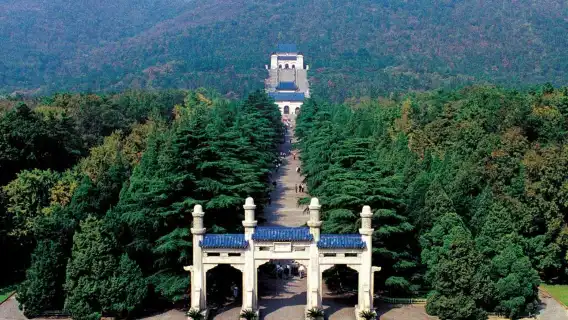 18人小團丨南京總統府+中山陵設施+明孝陵+美齡宮+音樂台